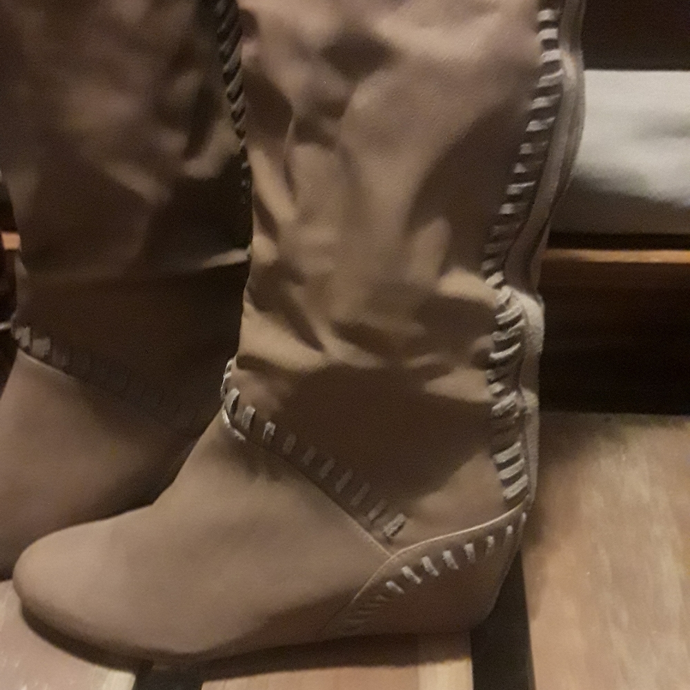 Women's boots